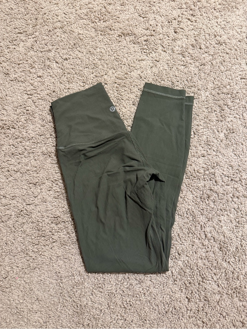 lululemon athletica Olive Green Ribbed Leggings Size 6 Inseam 25”